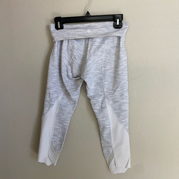 Lululemon Wunder Under Crop II *Scallop 23" Silver - Picture 8 of 9